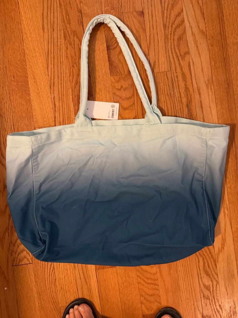 NWT Athleta Ombre Tote bag in Mint and Teal Gradient - Picture 2 of 5